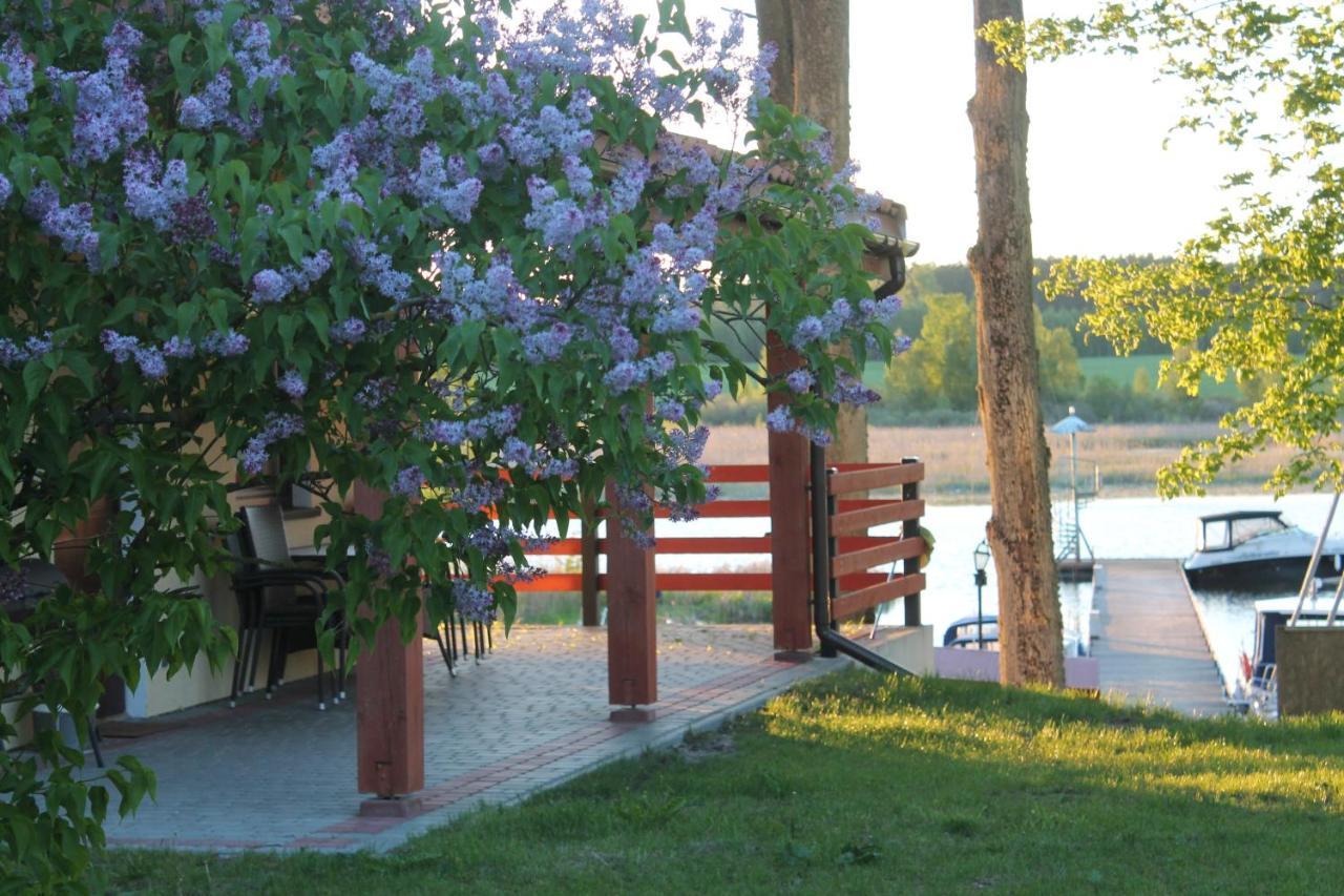 Domki W Porcie Zielony Gaj Mikołajki Buitenkant foto