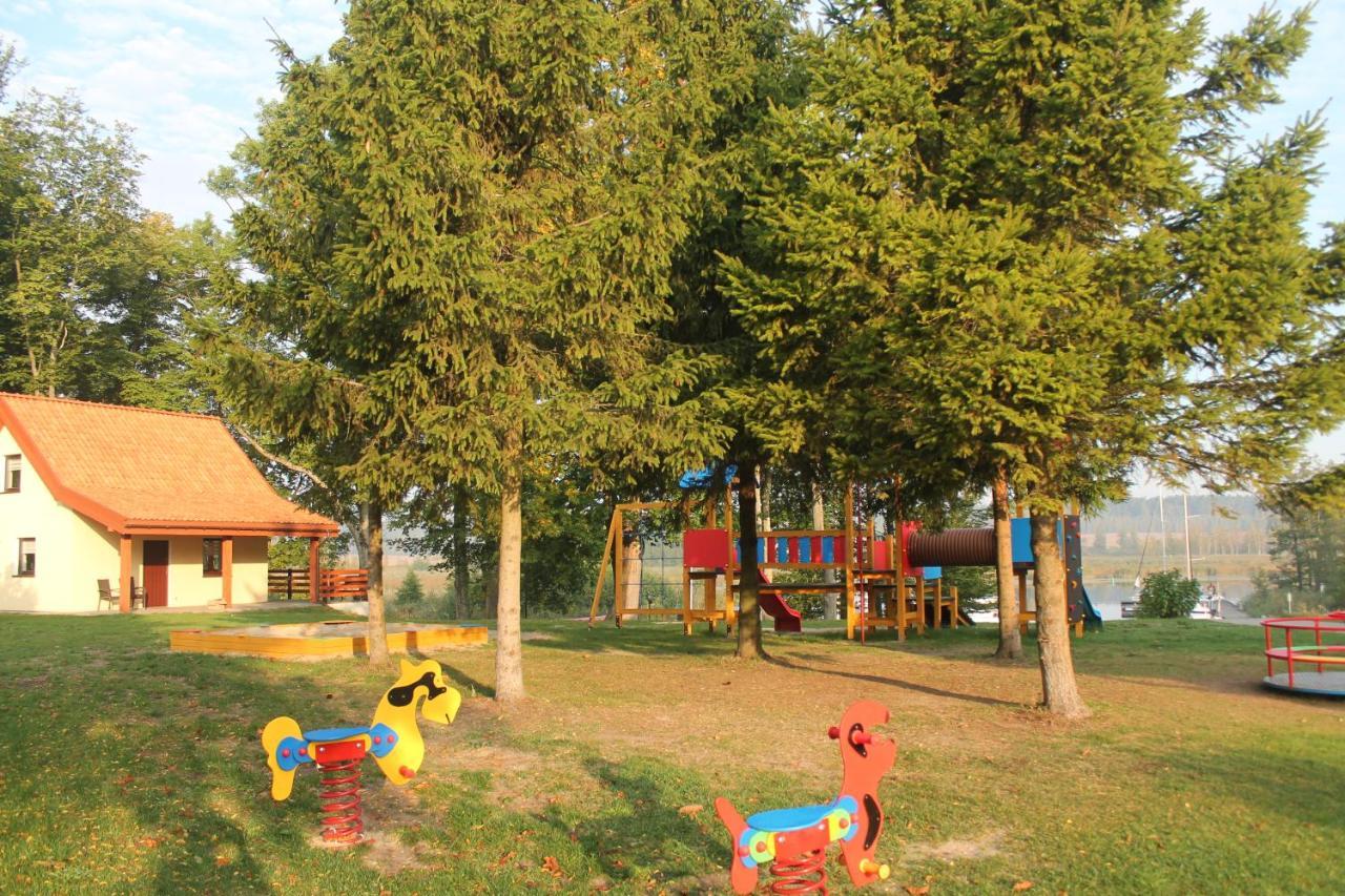 Domki W Porcie Zielony Gaj Mikołajki Buitenkant foto